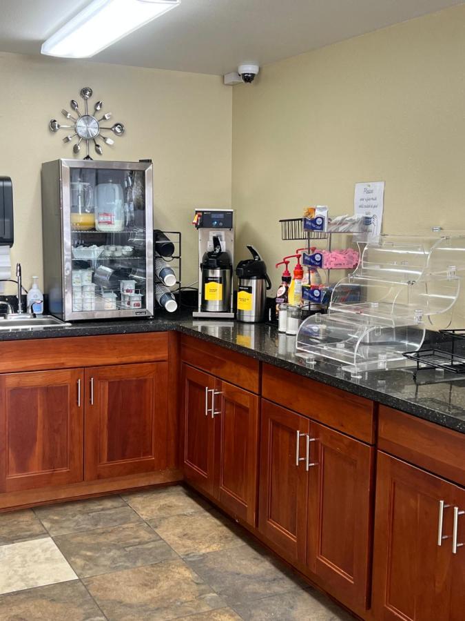 Guesthouse Montesano Екстериор снимка